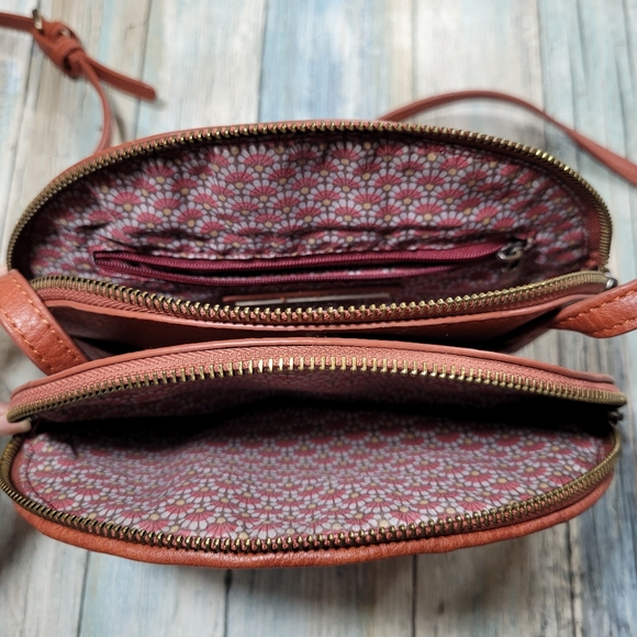 Antik Kraft Crossbody Purse. - Picture 6 of 8